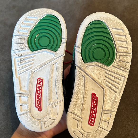 Baby Nike Jordan's - Picture 4 of 5